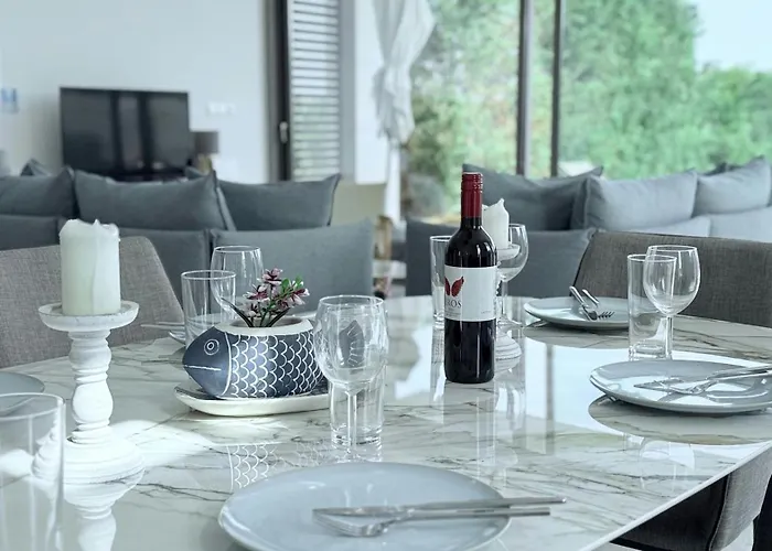 Toocoool - Azure Seaview Villa *