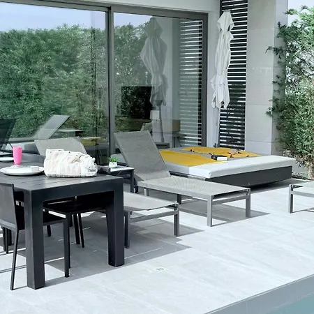 Toocoool - Azure Seaview * بروتاراس